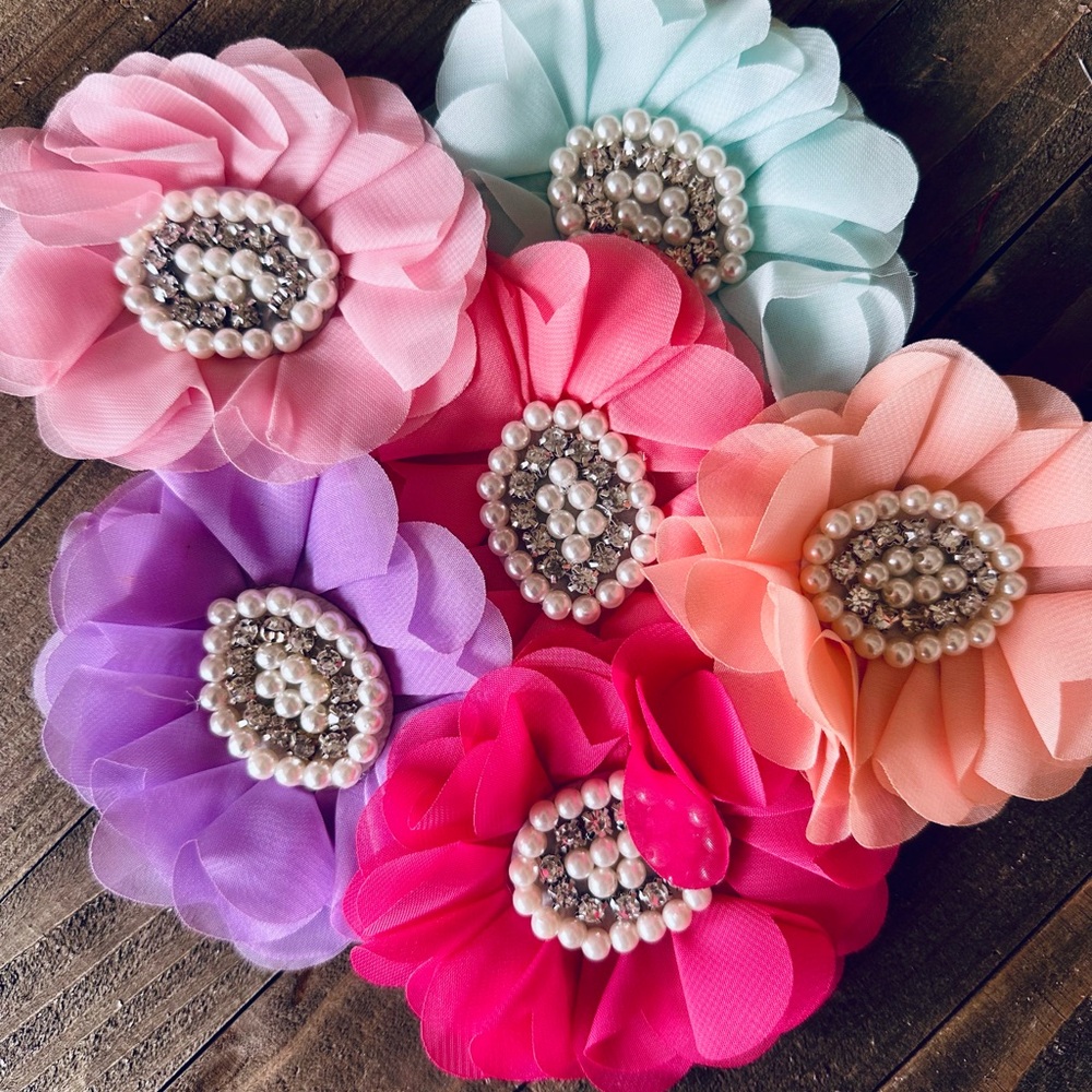 Set of 6 Colorful Floral Hair Clips Set